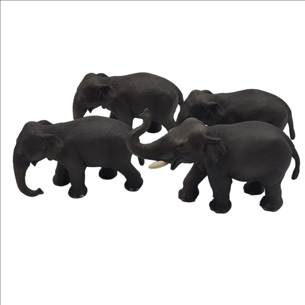 Schleich African elephant figures